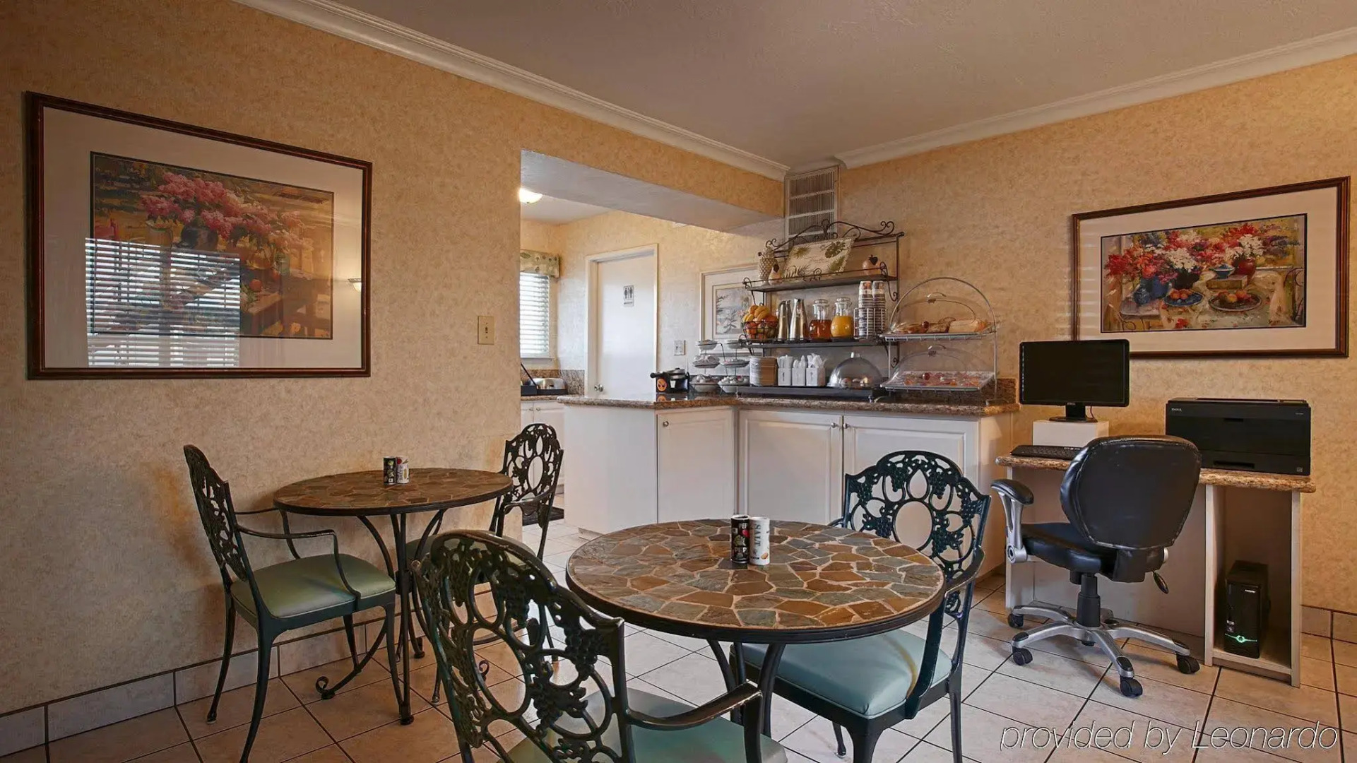 Best Western University Lodge