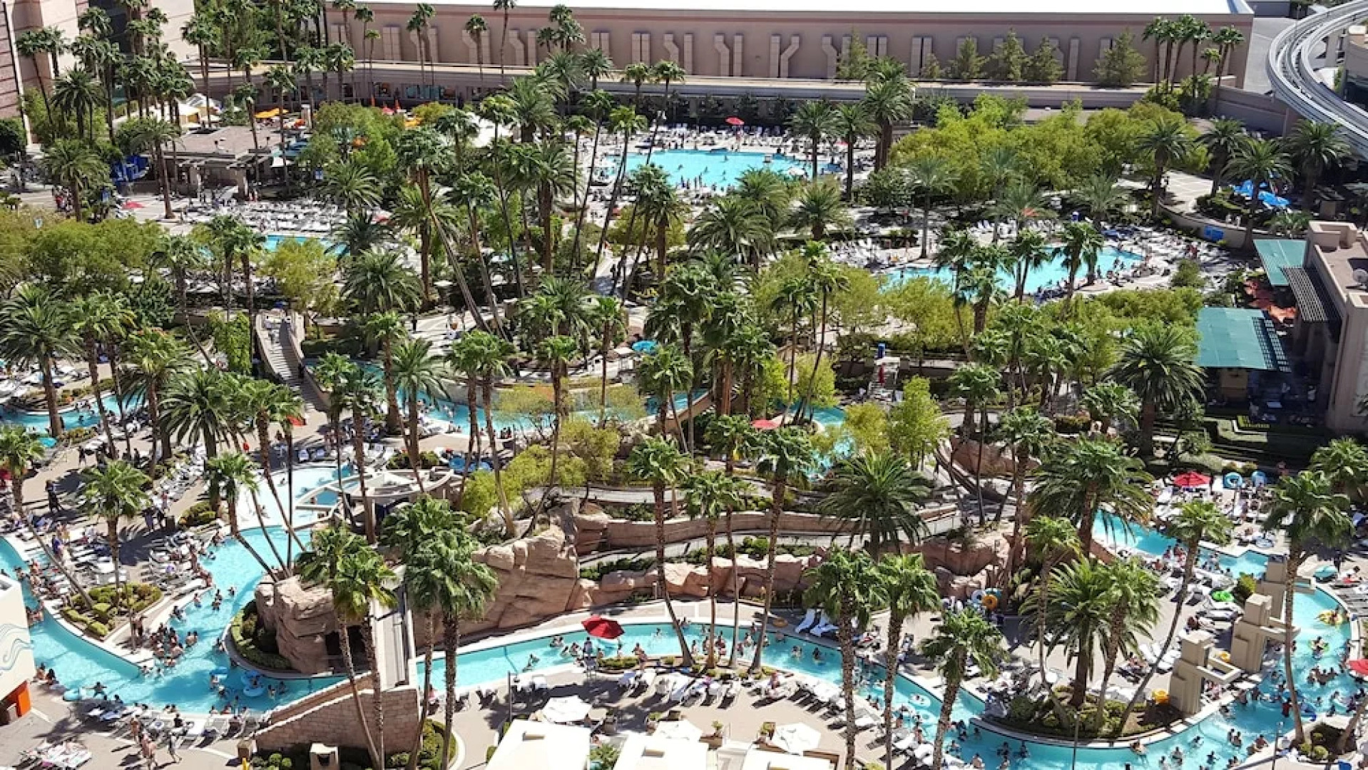 SpareTime Resorts at The Signature Condo Hotel