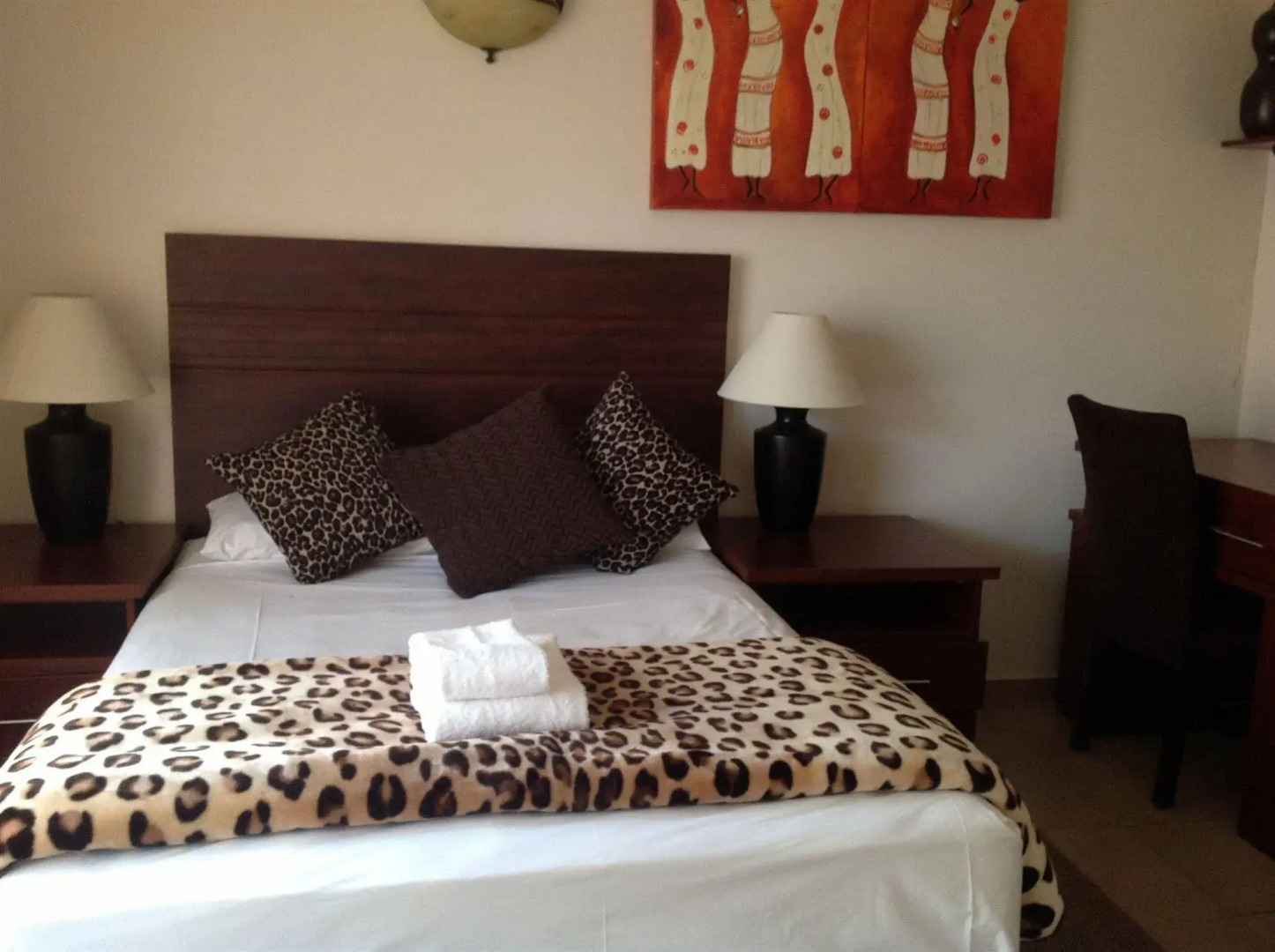 Guest Paradise Lodge