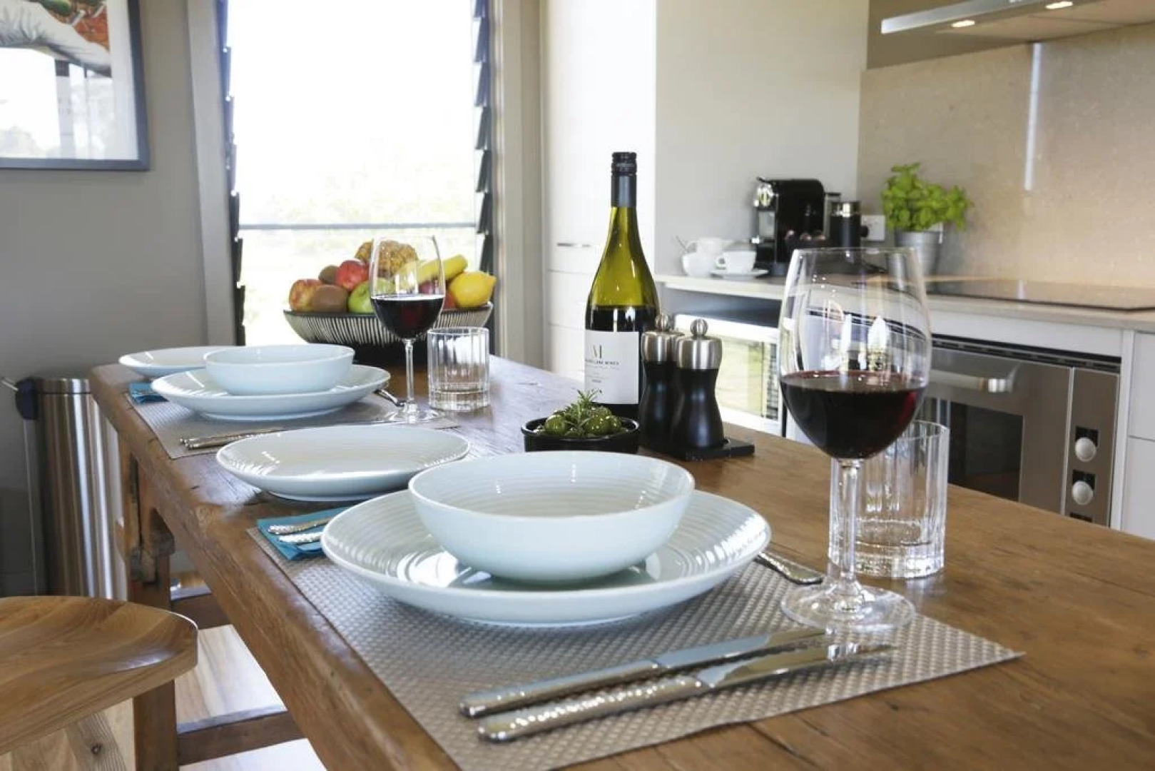 Lilies on Lovedale Estate - Heated Pool and Spa