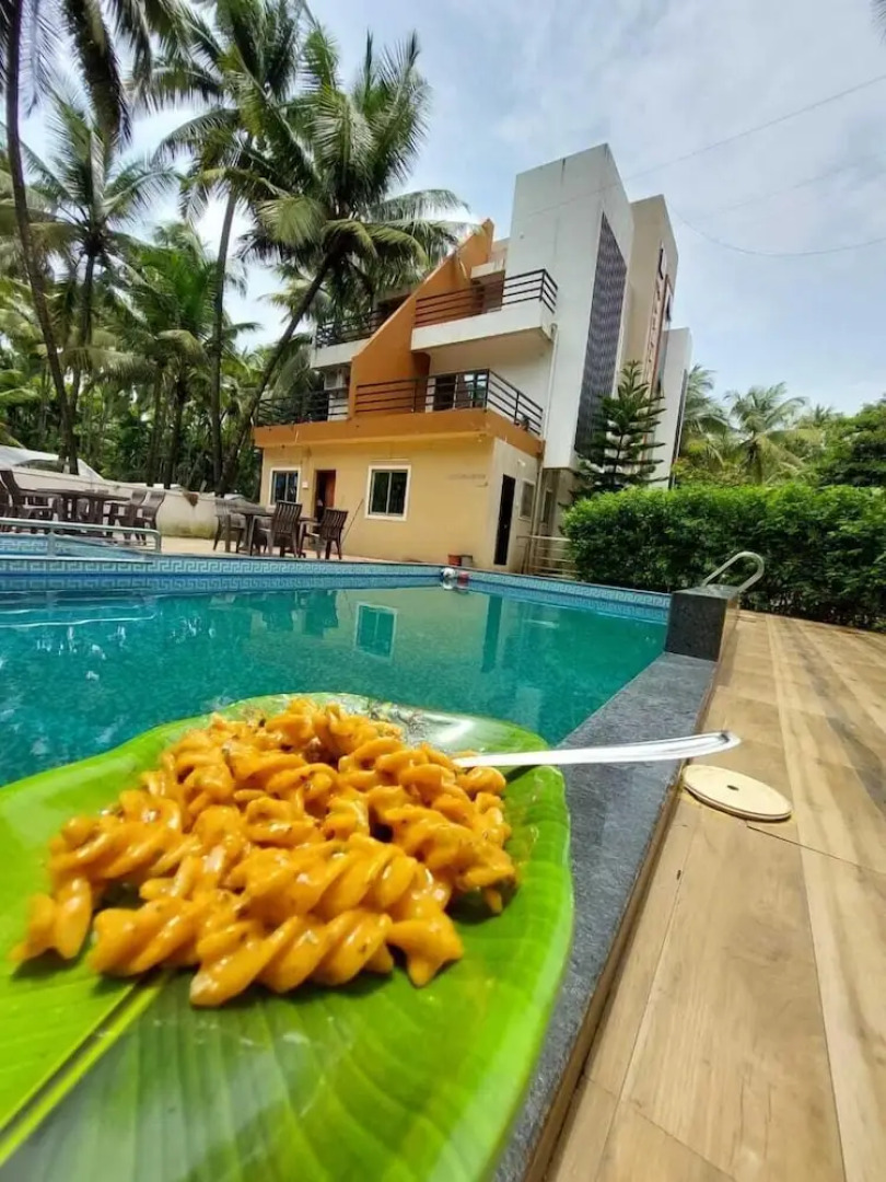 Royal Paradise Hotel