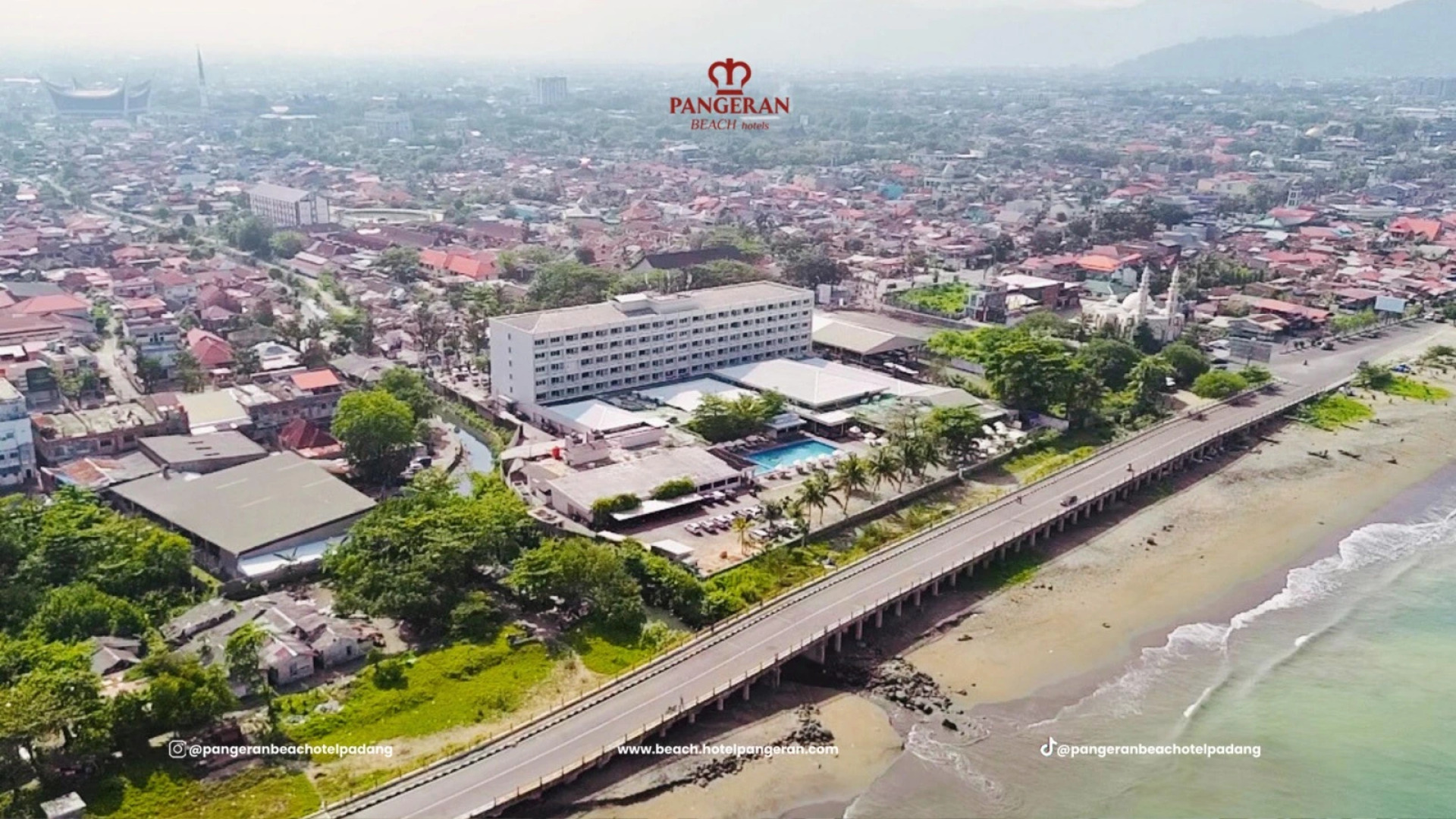 Hotel Pangeran Beach