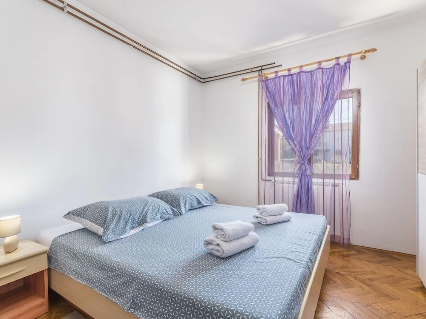 Two Bedrooms Ground Floor Apartment With Private Pool and Garden Near Pula