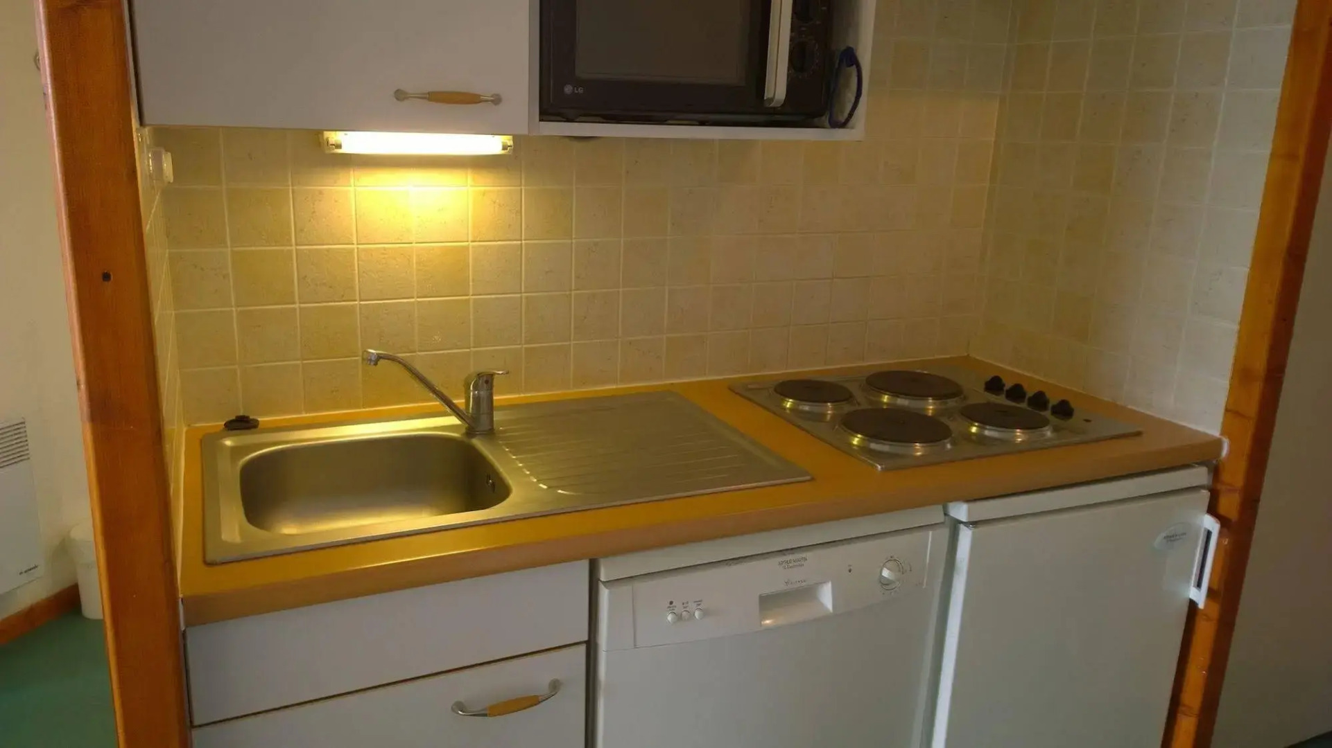 Center Resort Accomodation