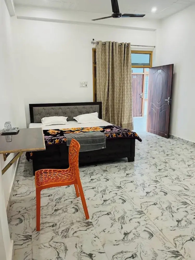 Goroomgo Ayodhya Dham Guest House Ayodhya