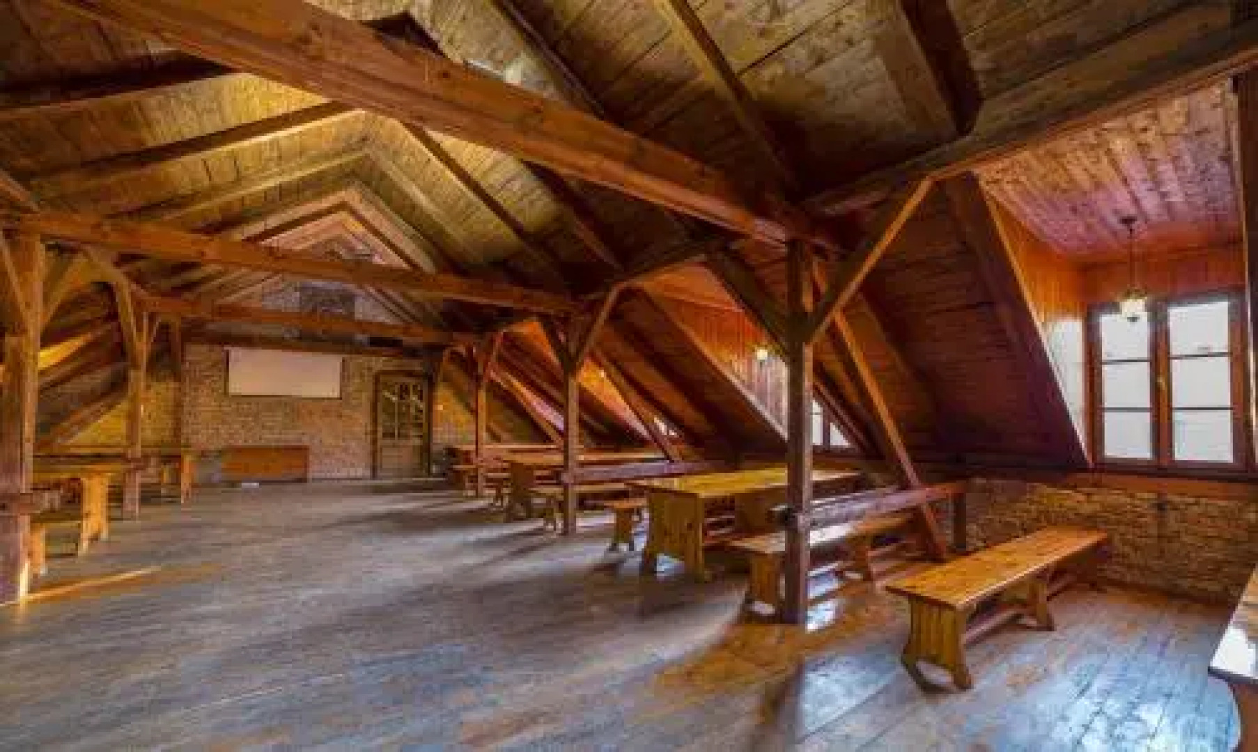 Royal Winery Queen Maria