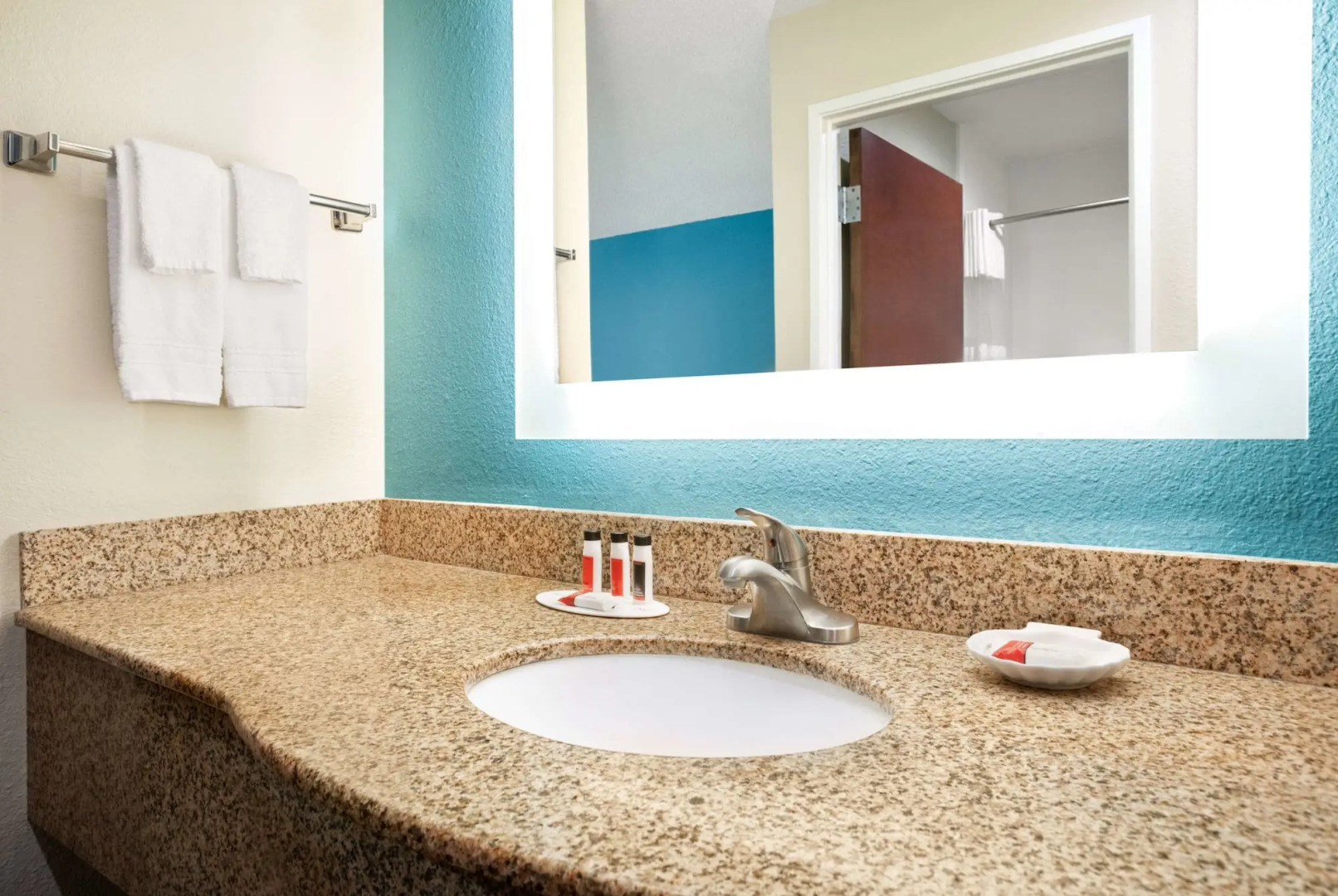 Spark by Hilton Evansville East, IN