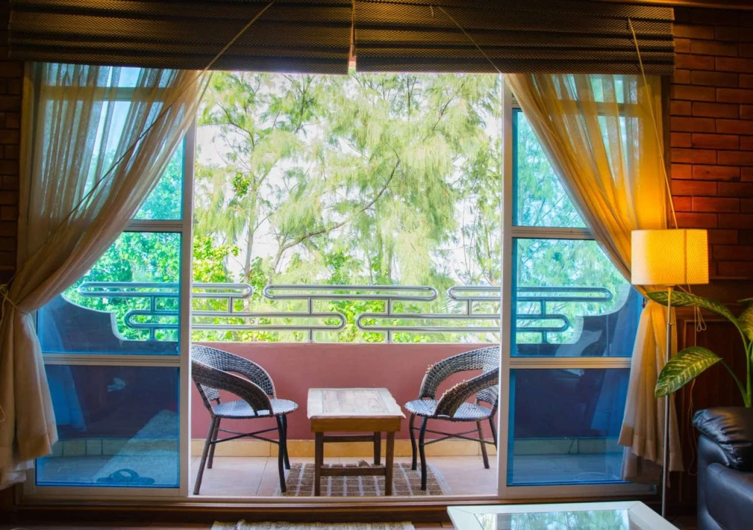 Eureka Serenity Athiri Inn