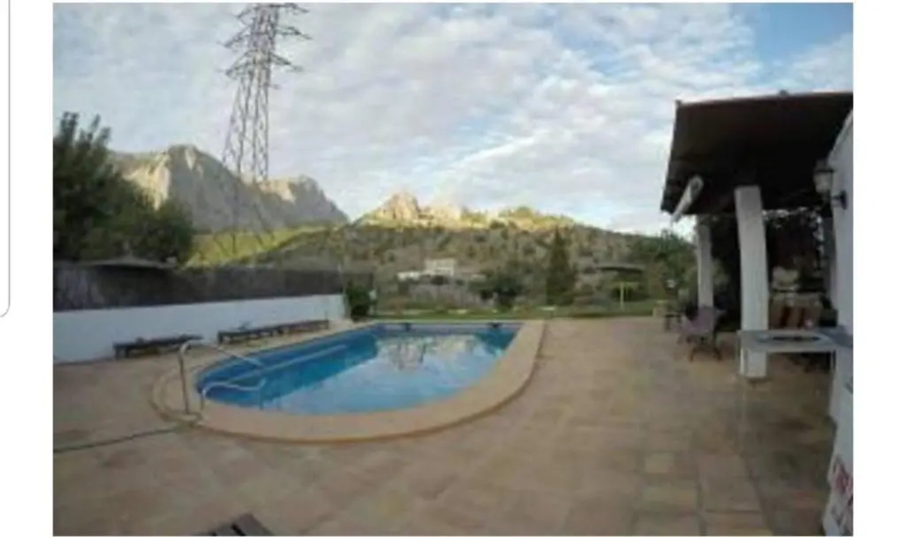 Apartamento en Cortijo totalmente reformado en pleno paraje natural Junto al Caminito del Rey y los sectores mas importantes de escalada A solo 2 minutos de la Estacion de tren