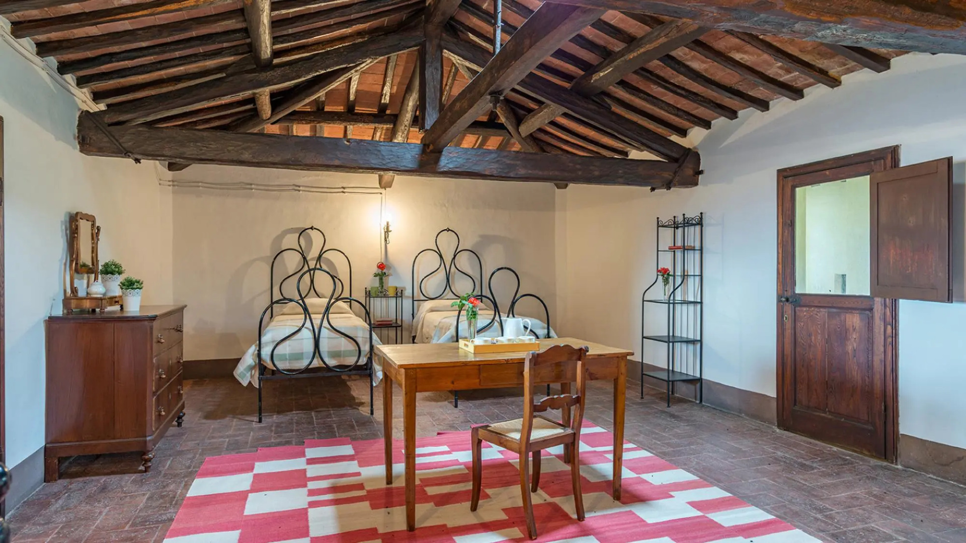 Pg-g212-dtor0at - Torre di Paciano 10 2