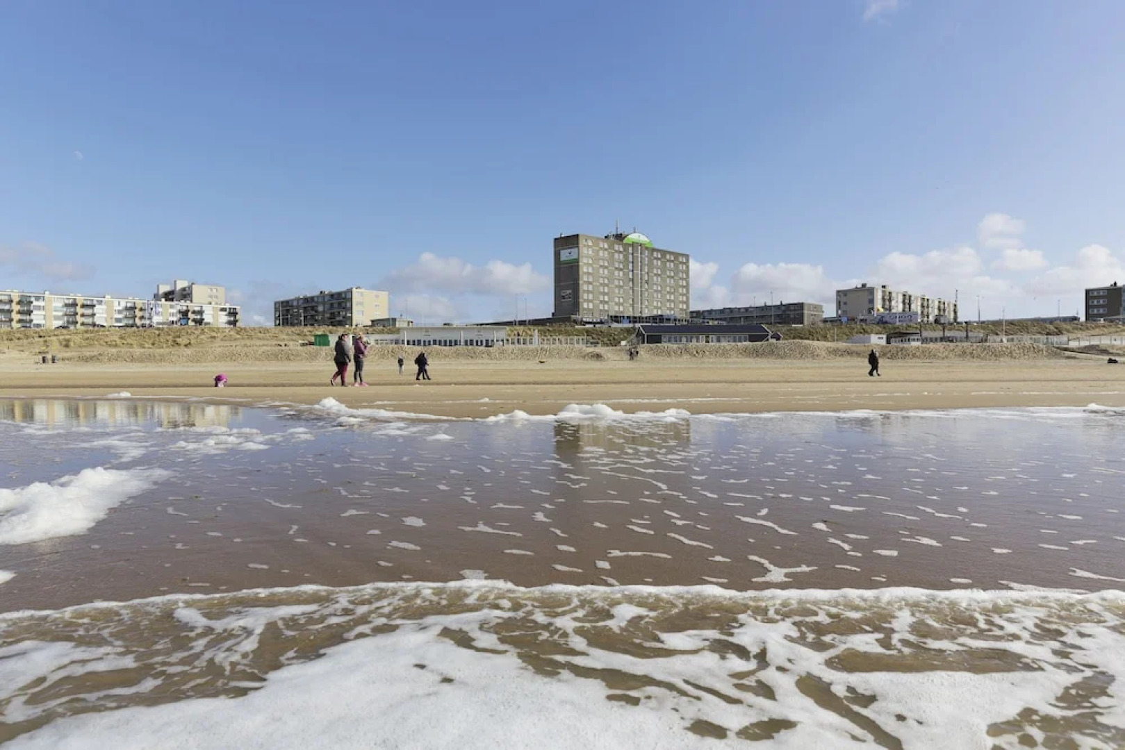 Beach Hotel Zandvoort BY Center Parcs