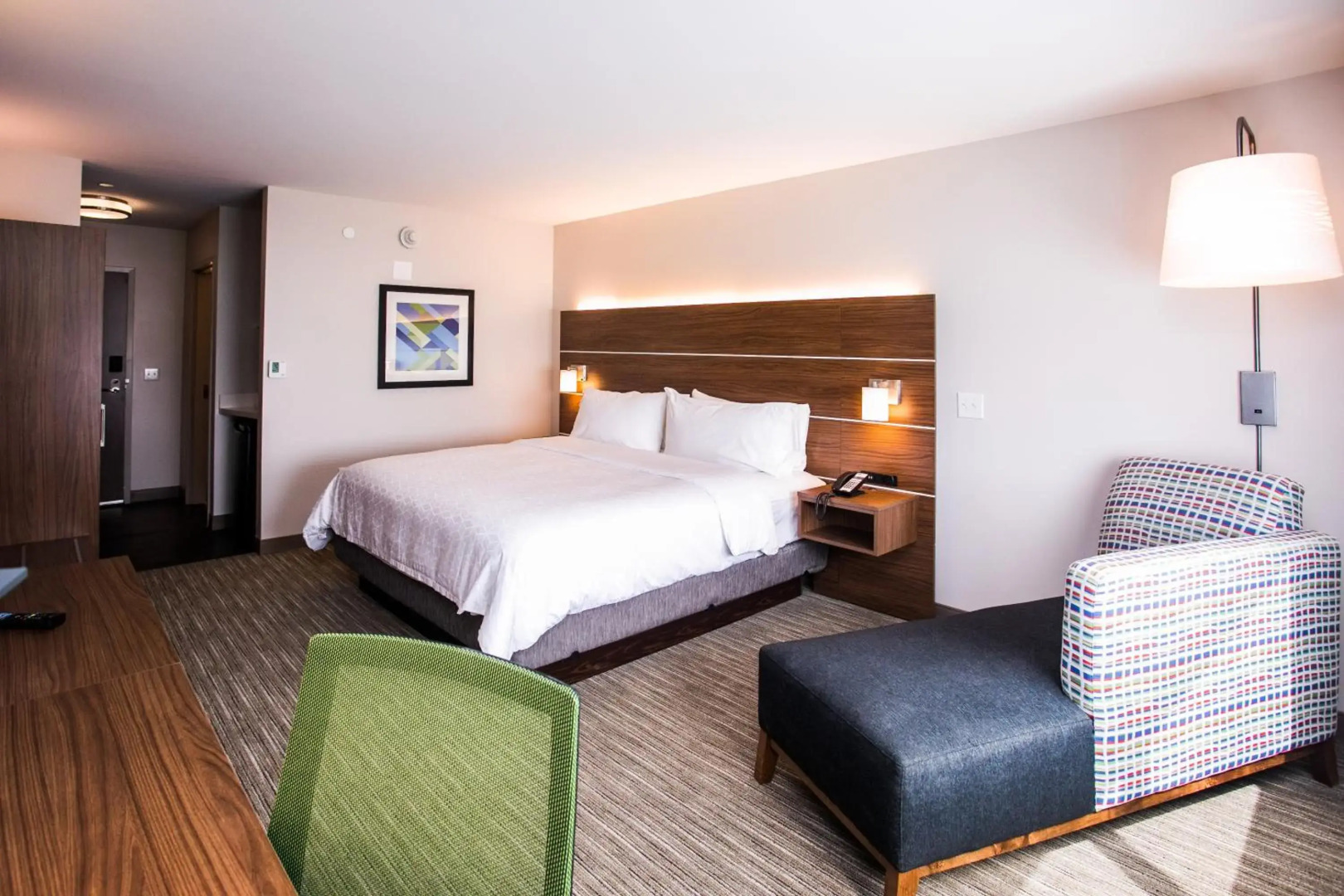 Holiday Inn Express & Suites Rehoboth Beach
