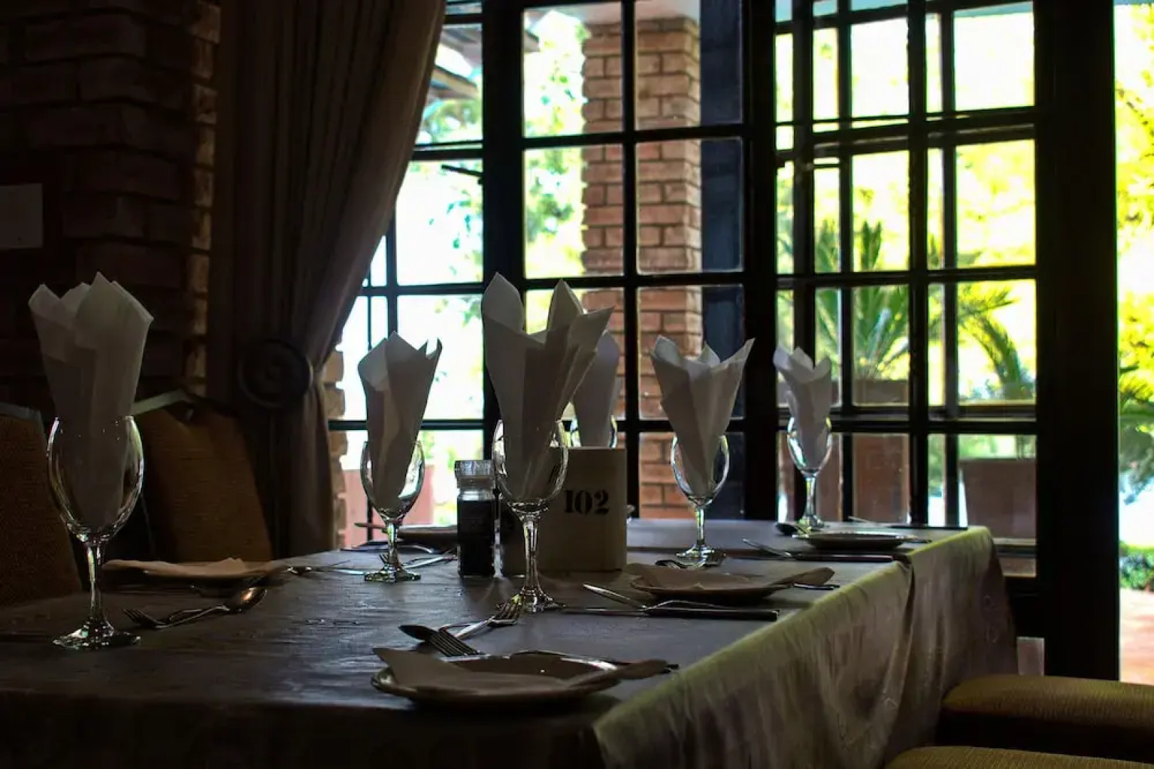 Waterfront Country Lodge