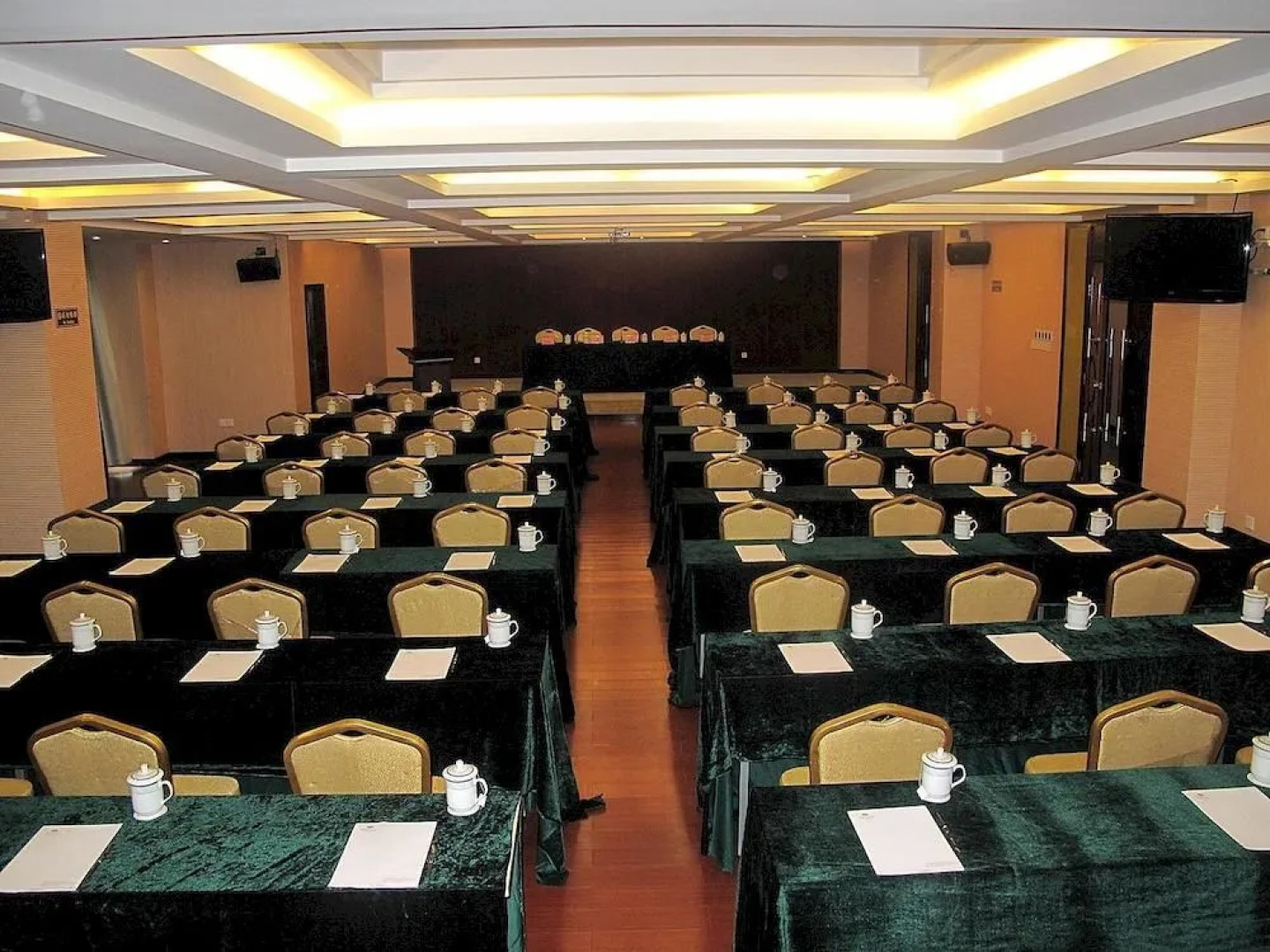 Artland Peninsula Hotel