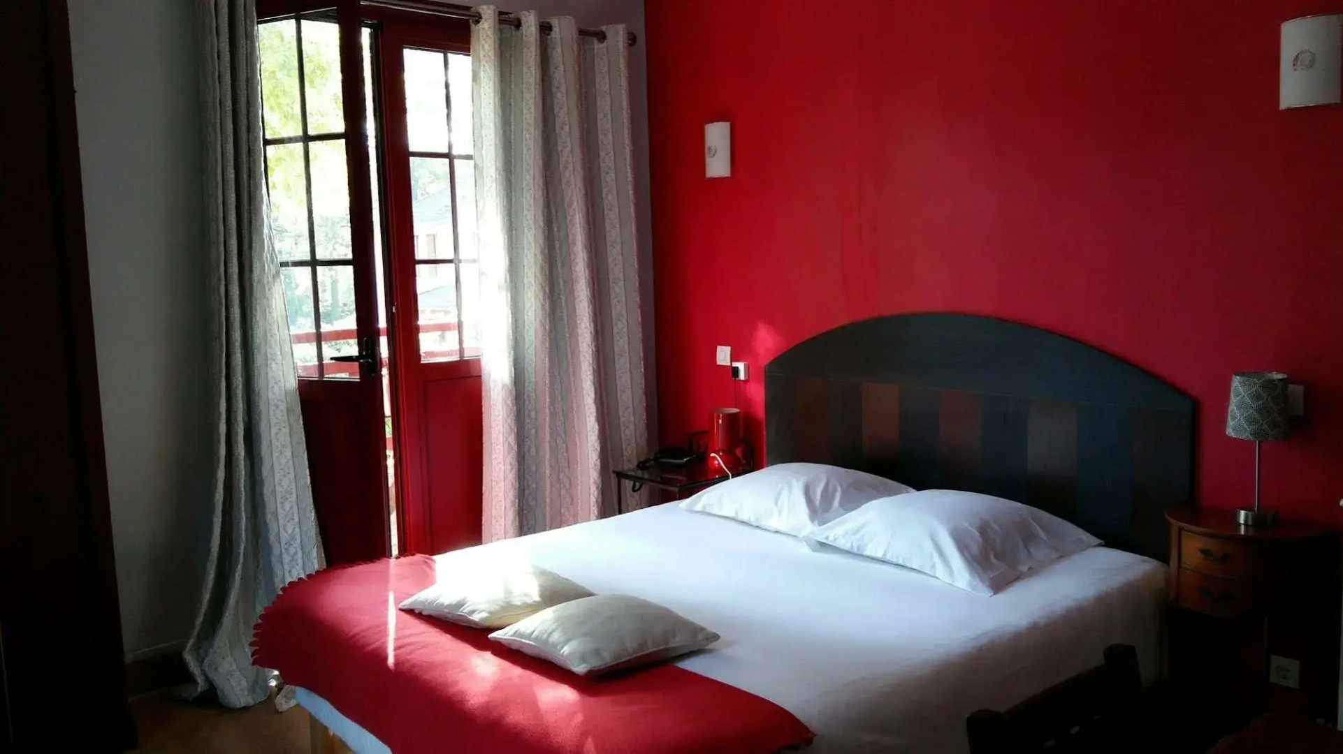 Hostellerie Du Lys - Hôtel & Restaurant