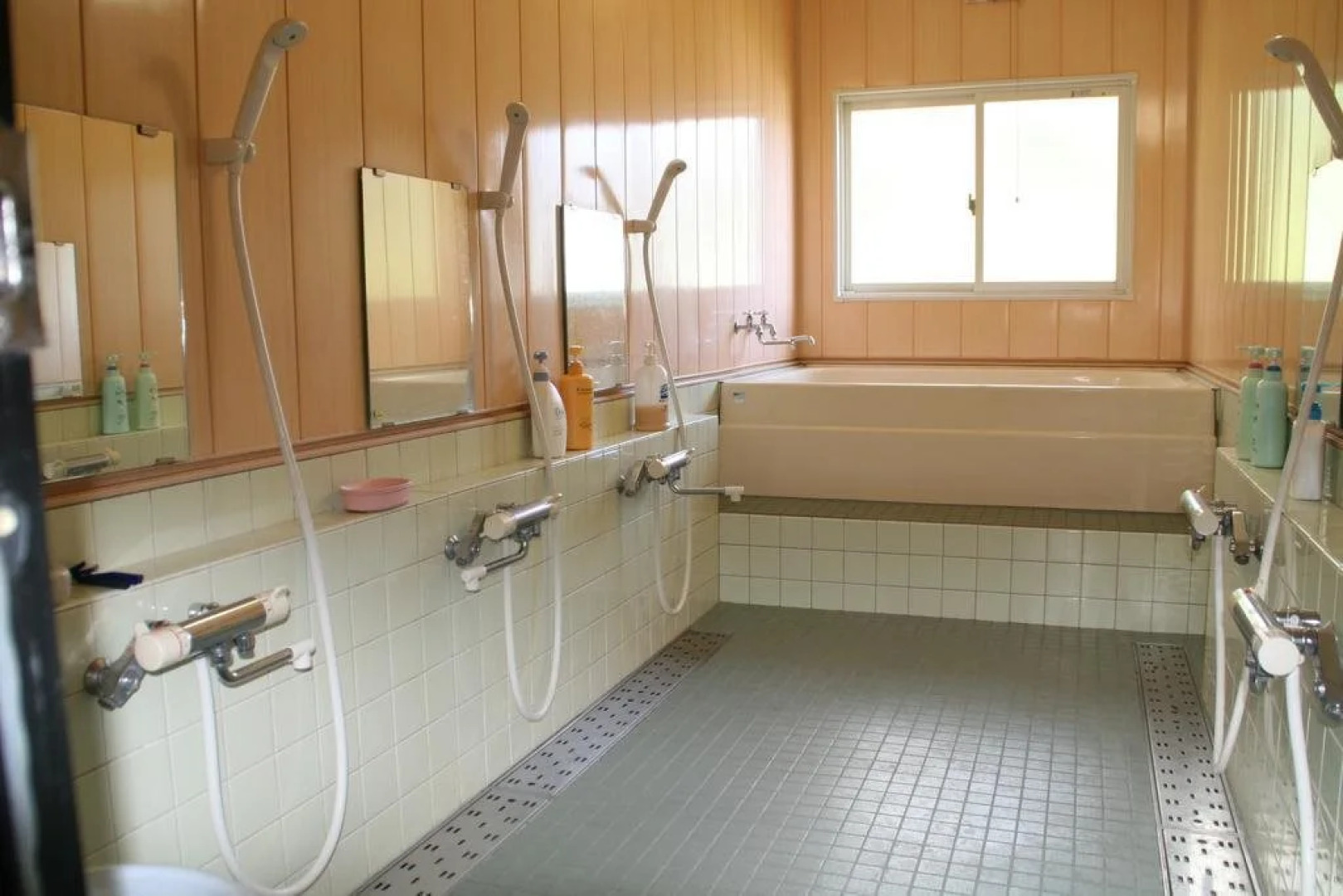 Hakuba Cortina Backpackers - Hostel