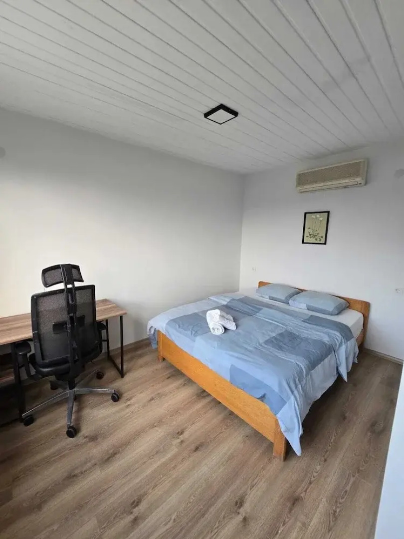 VILLA OLINDA 4 BED with huge garden