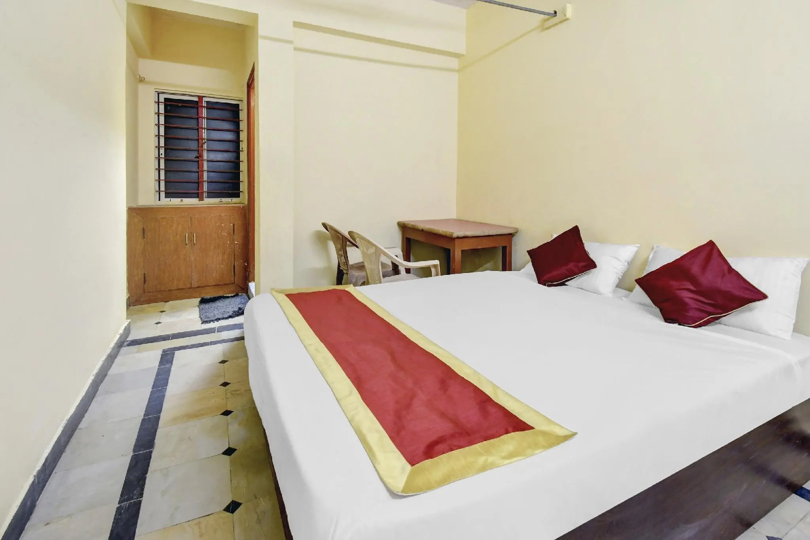 Spot On 40114 Jawali Enterprise