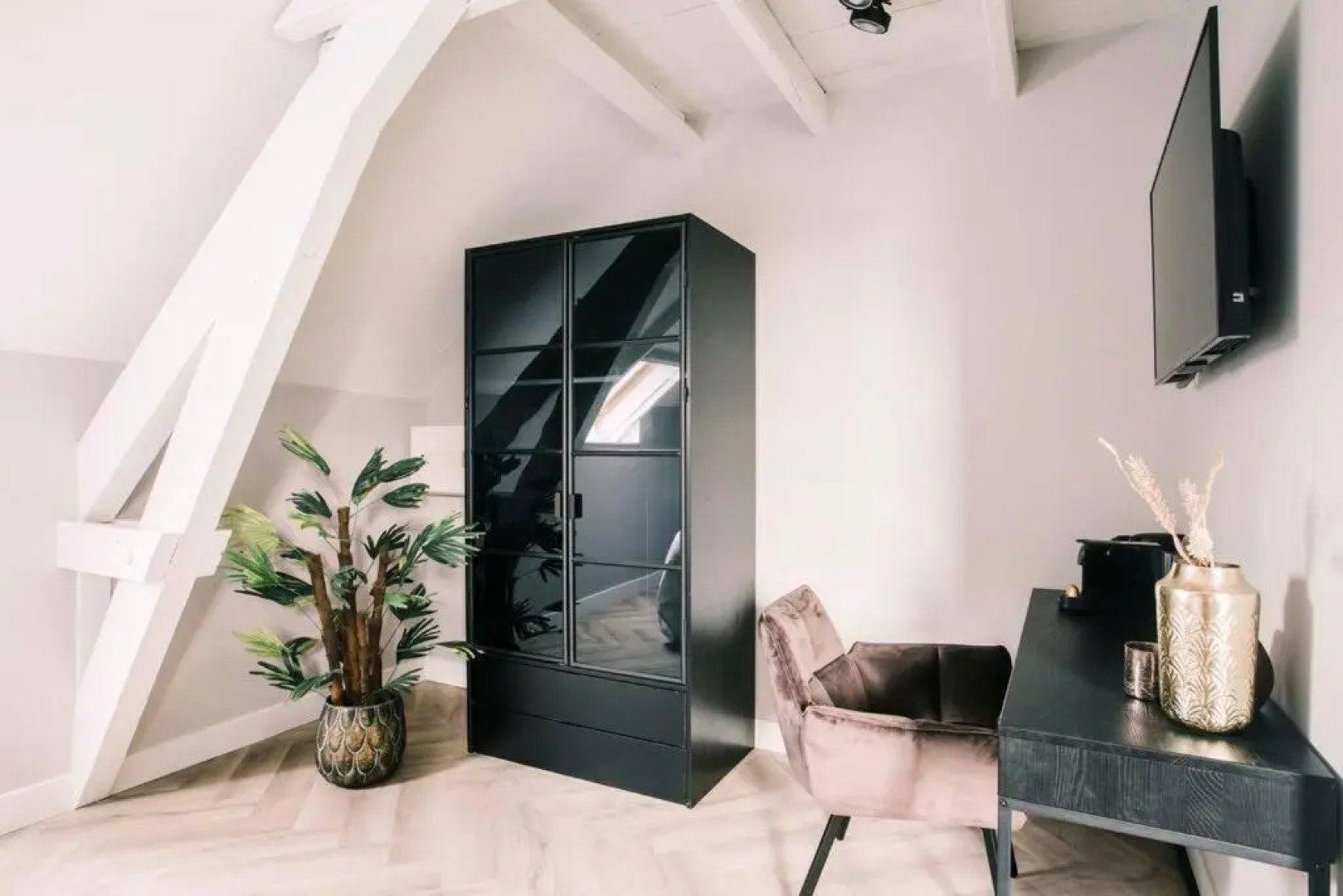 Stadsvilla Suite Willem 1 28m2 apartment met Airco no hotel