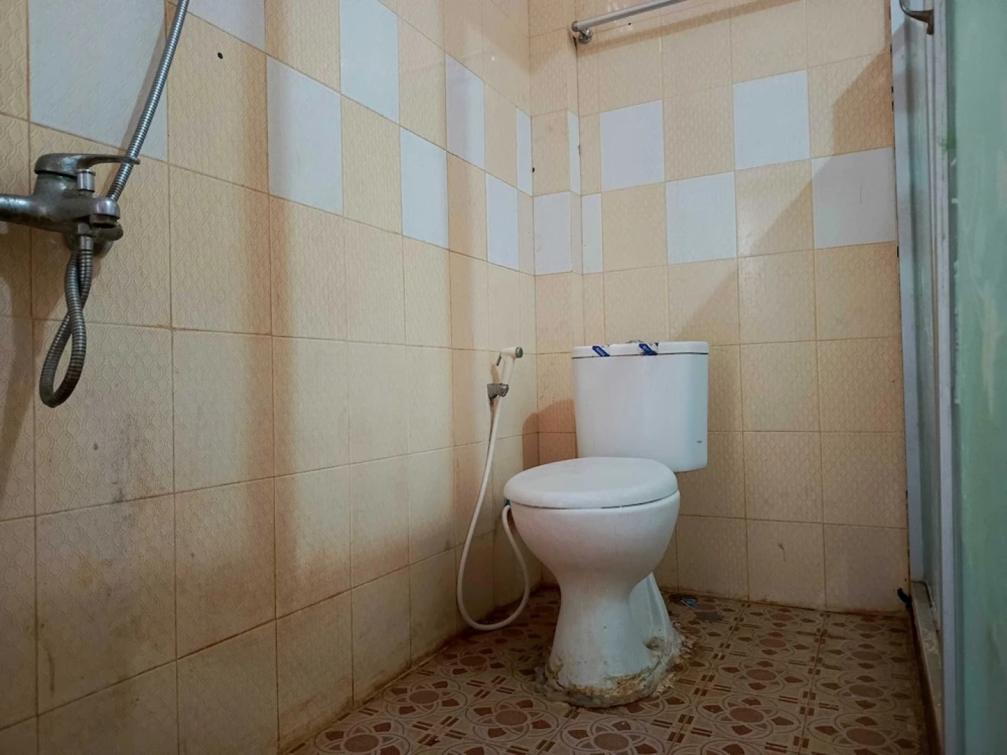 Hotel O Wisma Syariah Lahundape