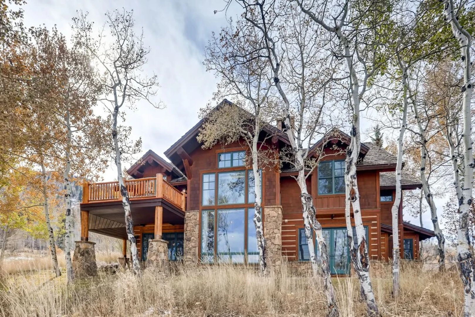 Magnificent 4,500 Square Foot Ski 5 Bedroom Home