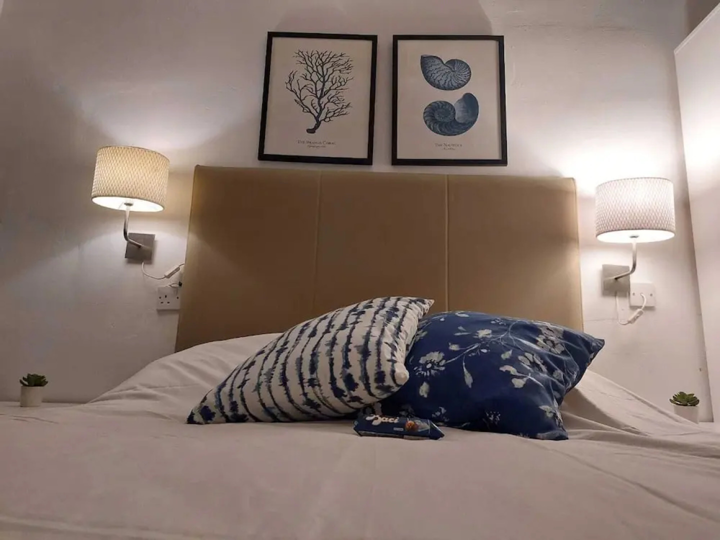 Excellent Views 2-bed Apartment in Marsalforn Gozo