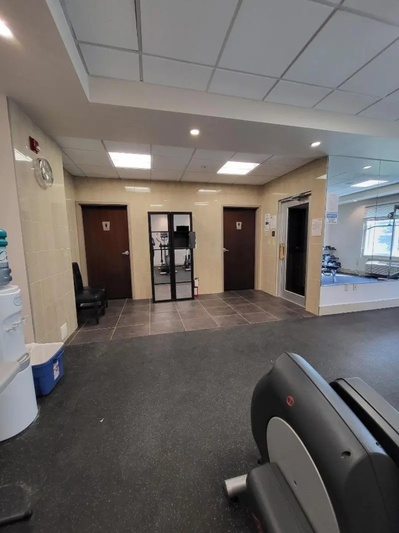 Days Inn & Suites by Wyndham Fort Saskatchewan