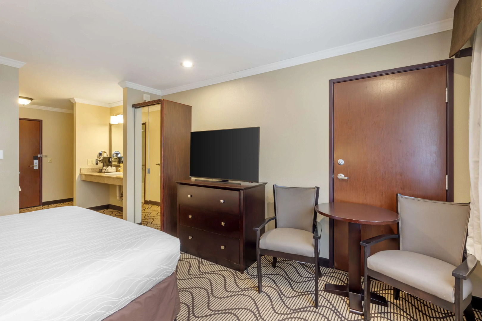 Best Western Plus Orchid Hotel & Suites