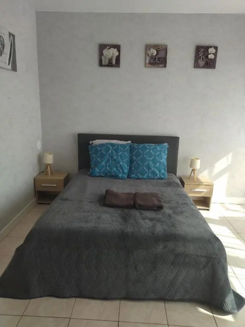 Fleur D'orchidee Studio 99 (Adults Only)