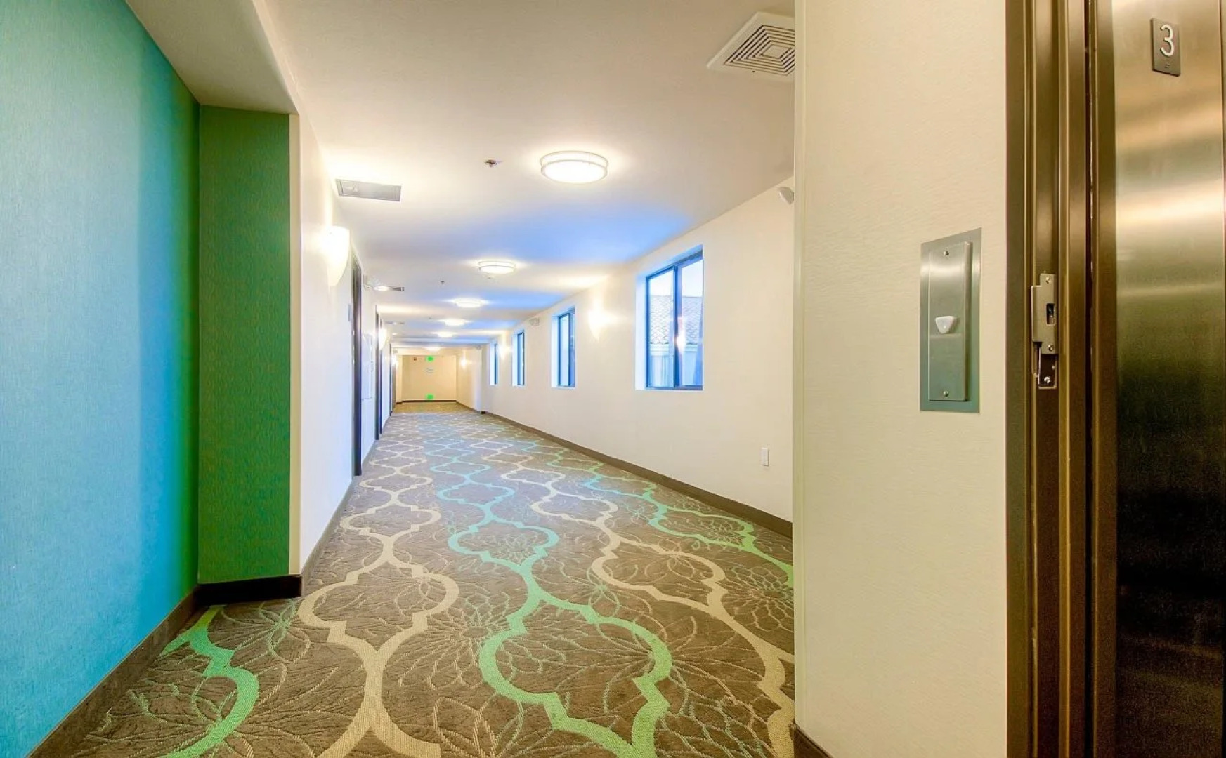 Holiday Inn Express Hotel & Suites Carlsbad Beach by IHG