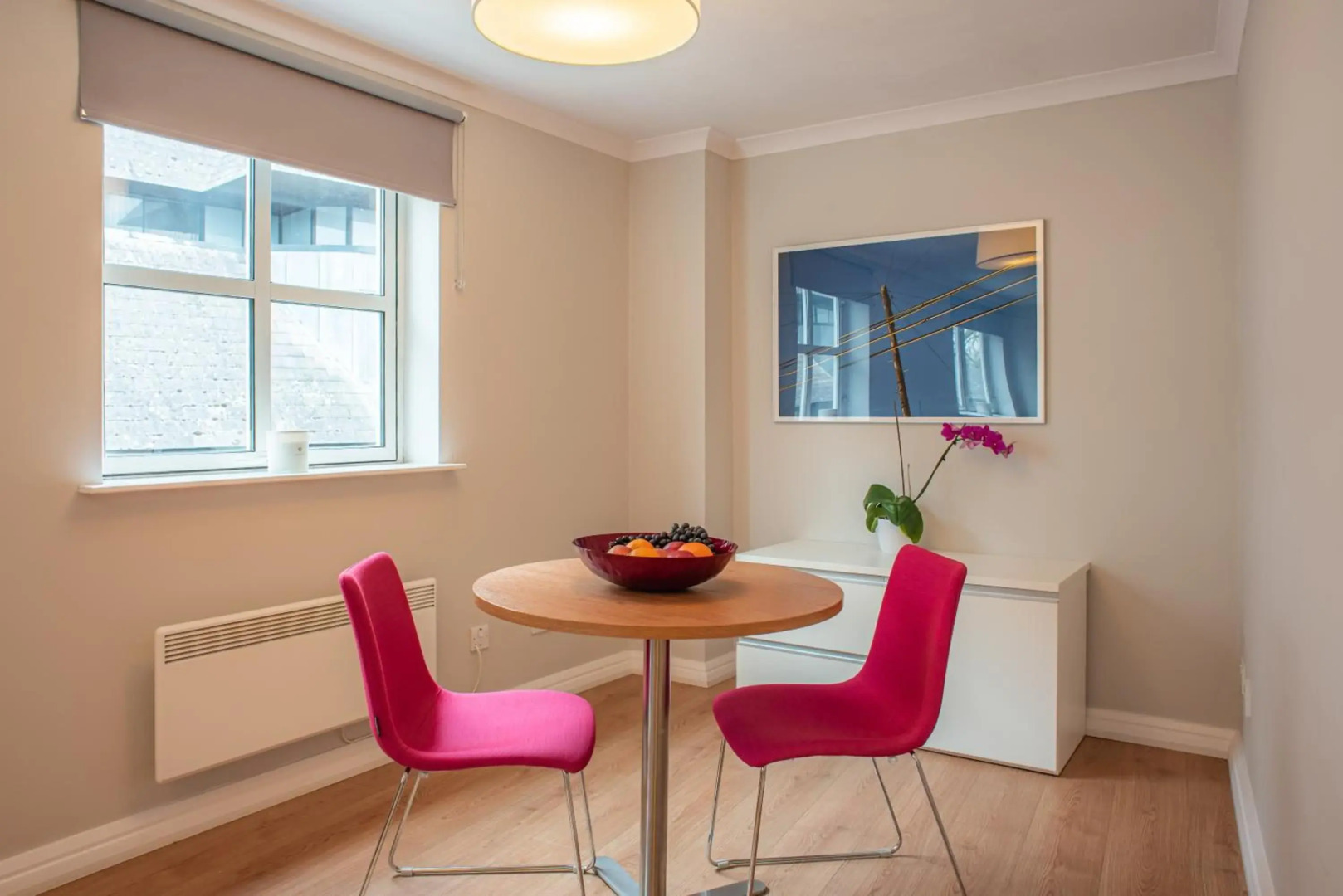 PREMIER SUITES Reading