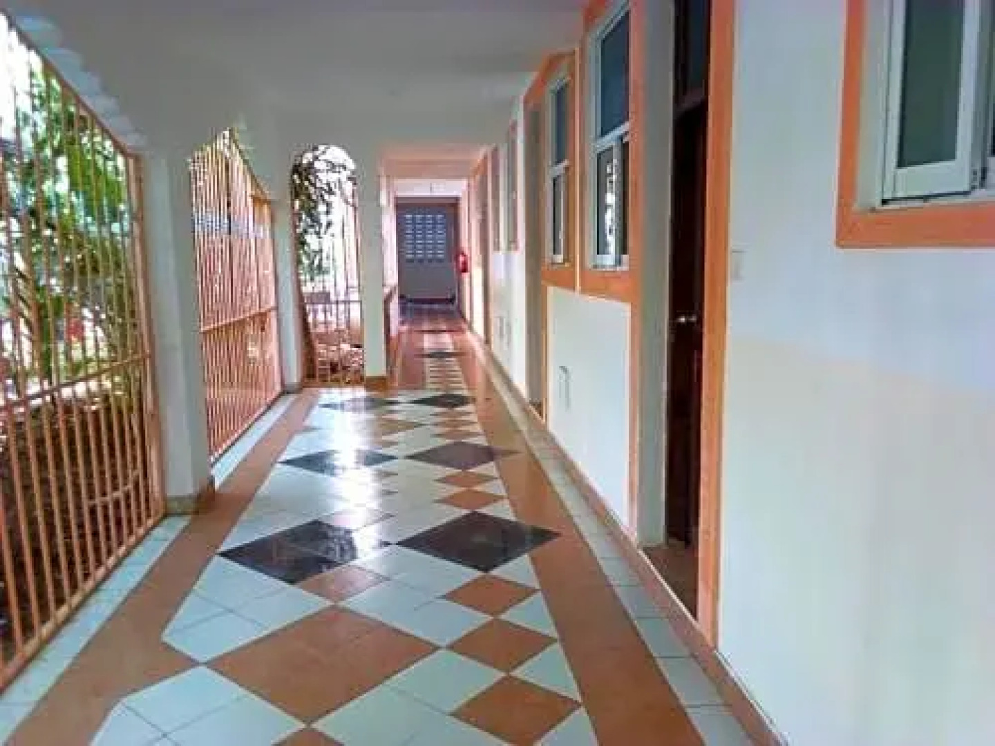 Premier Guest Residence Hotel