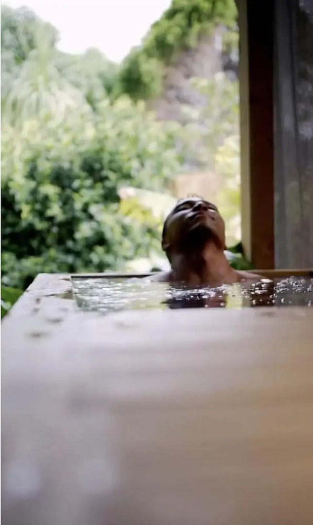 Yellowstone Peaks Hotel