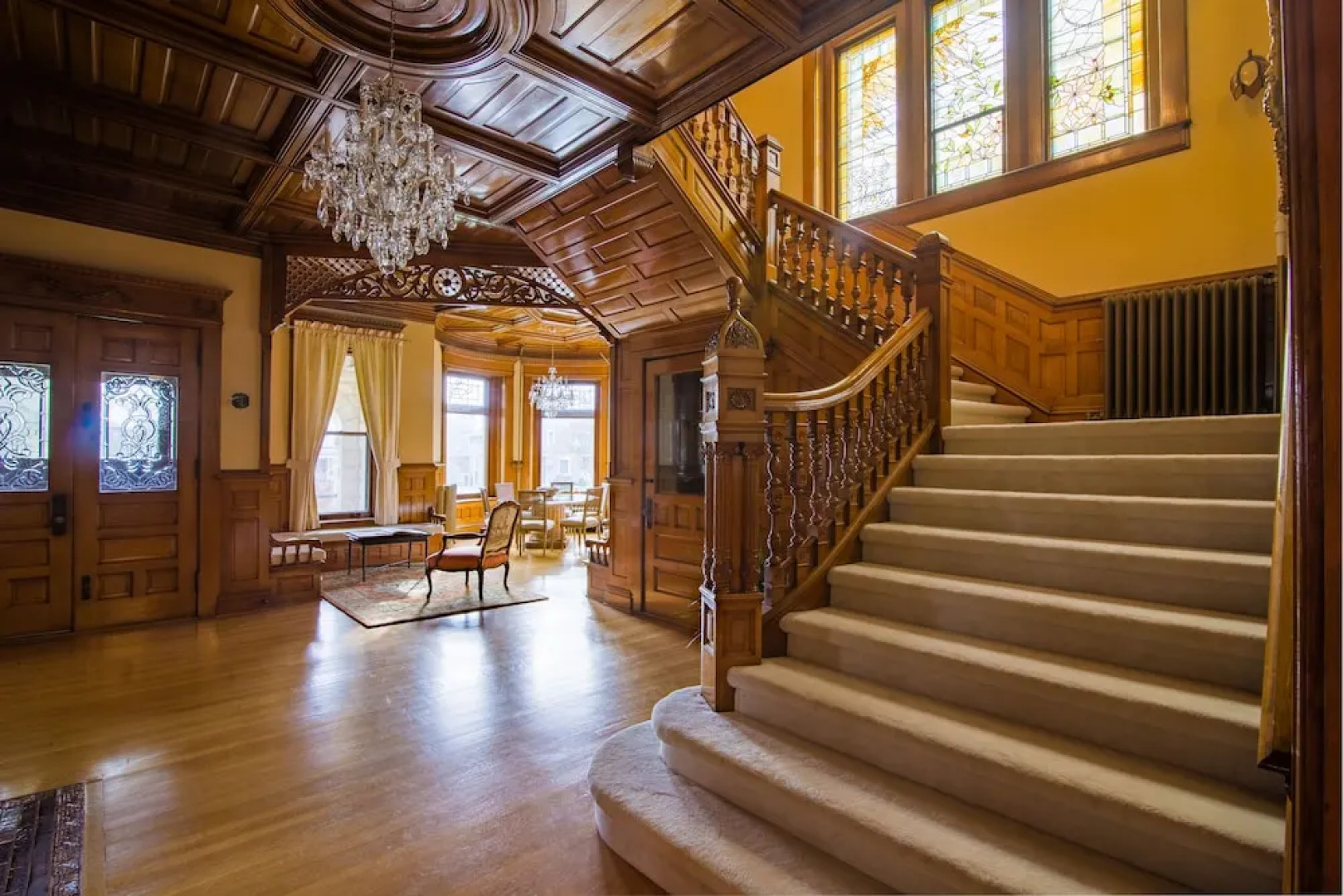 Castle La Crosse Bed and Breakfast