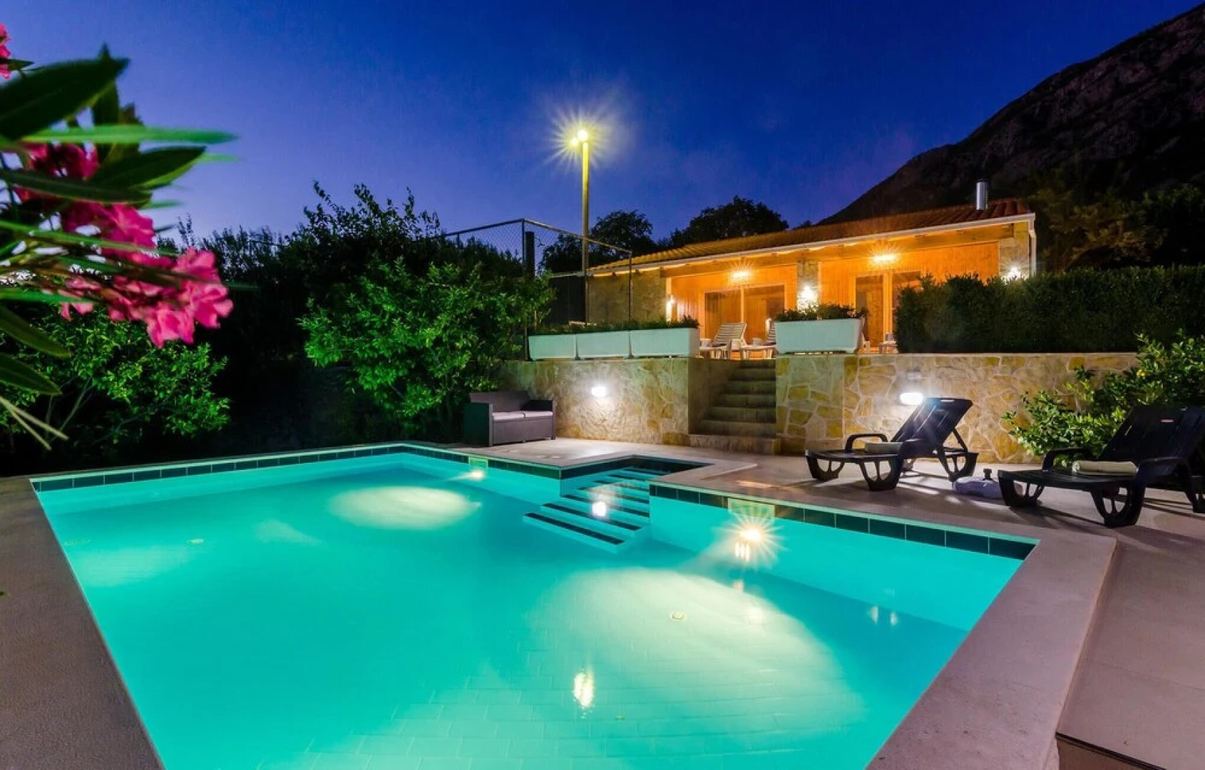 Stunning Home in Dubravka With Wifi and 3 Bedrooms