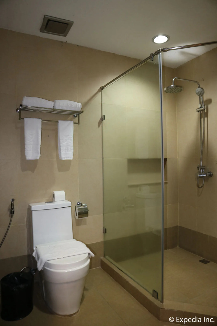 The Lake Hotel Tagaytay