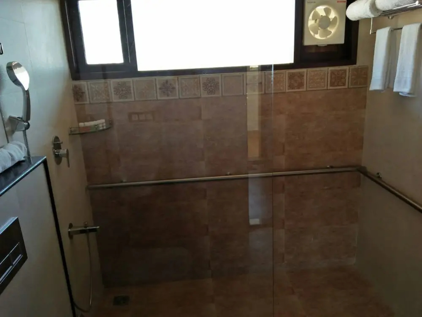 Shathayu Ayurveda Yoga Retreat