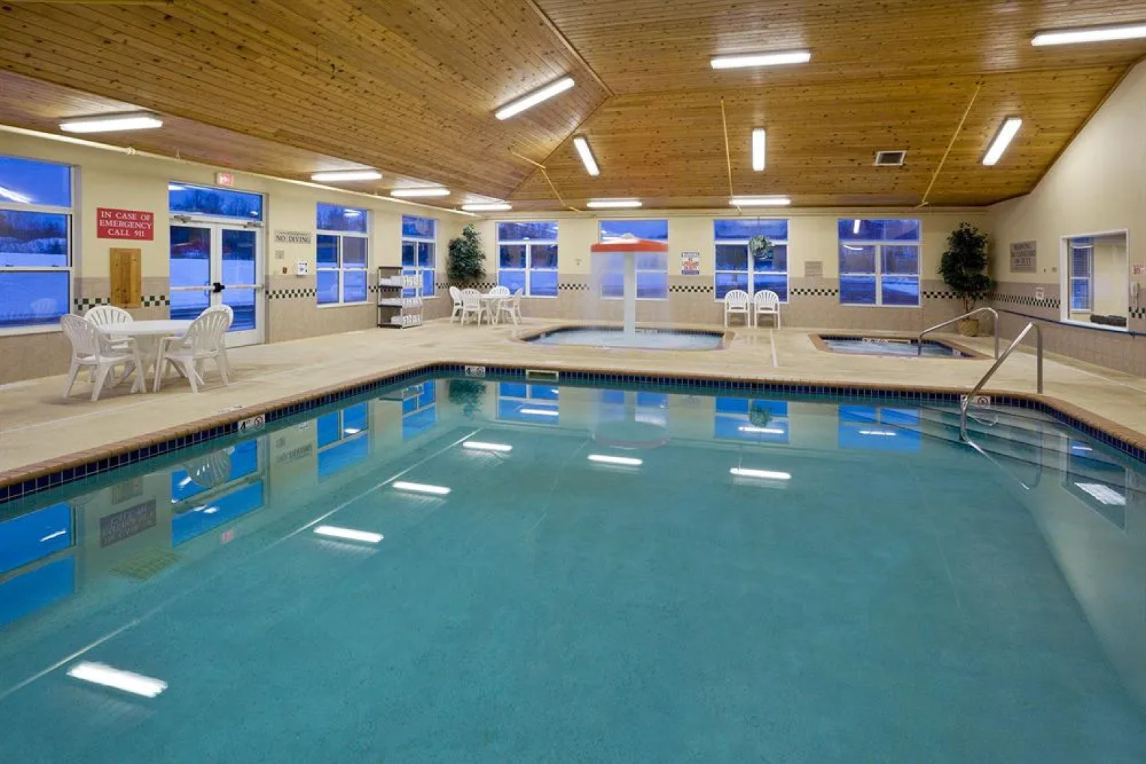 Country Inn & Suites By Carlson, Houghton, MI