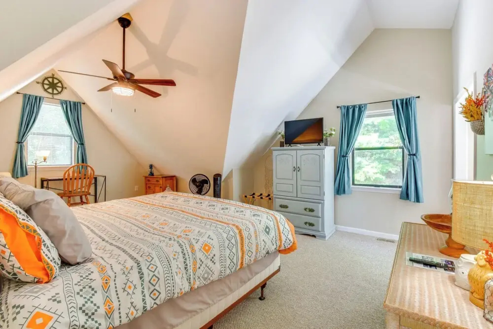 Mountain Cabin w/ Covered Decks & Fire Pit!