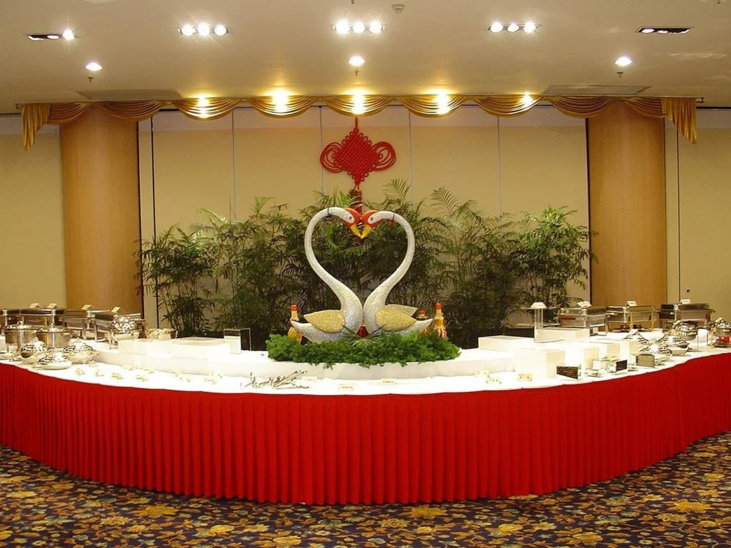 Rong Qiao Hotel