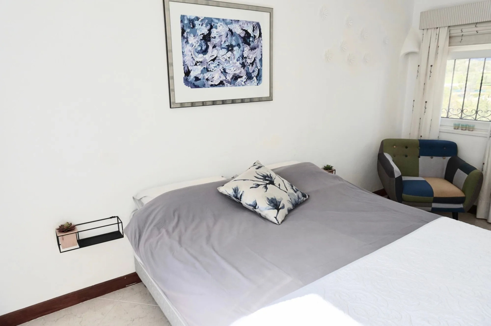 The White House - B&B in the Villa