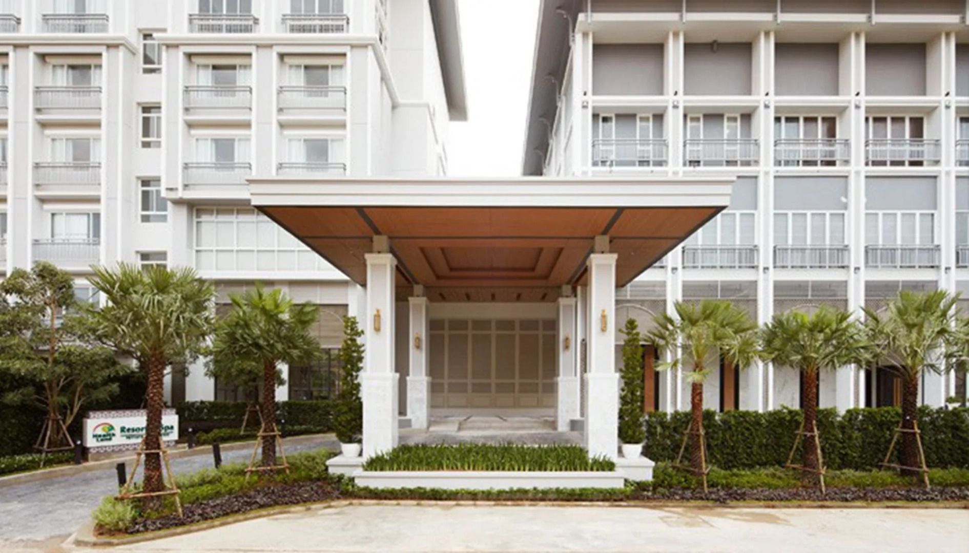 Health Land Resort & Spa