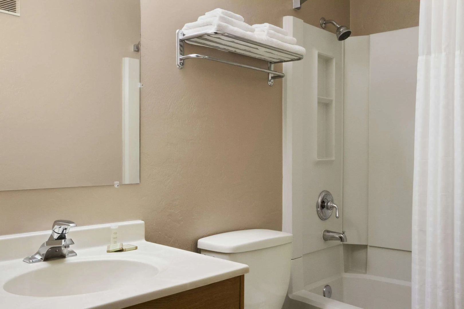 Отель Super 8 by Wyndham Port Angeles at Olympic National Park