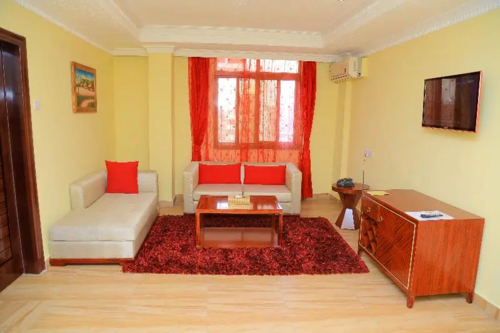 Tiffany Diamond Hotel Indira Gandhi Street