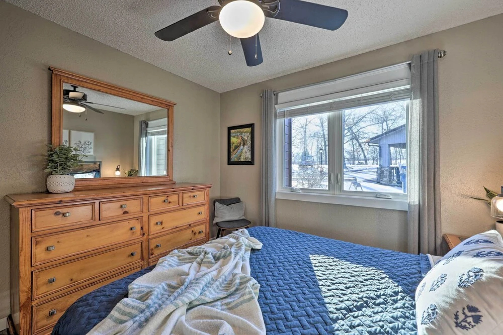 Bella Vista Home w/ Deck + Trails: On Golf Course!