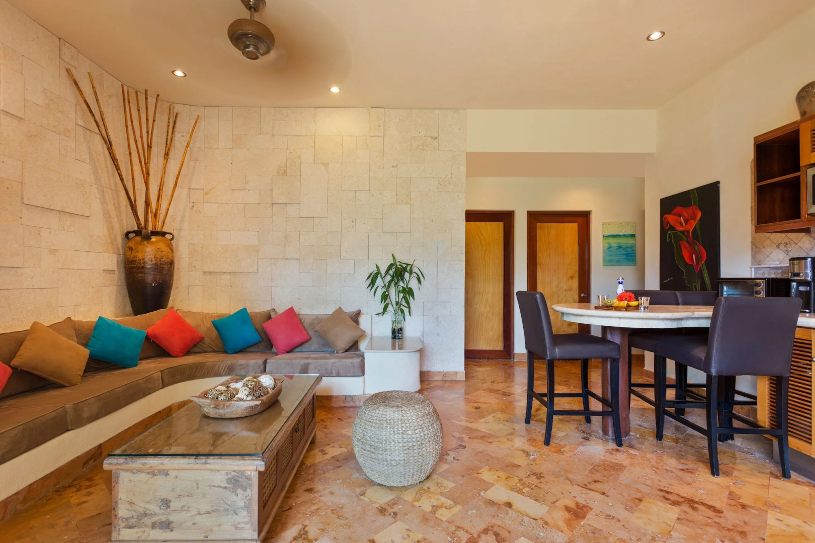 Porto Playa Condo Hotel & Beachclub