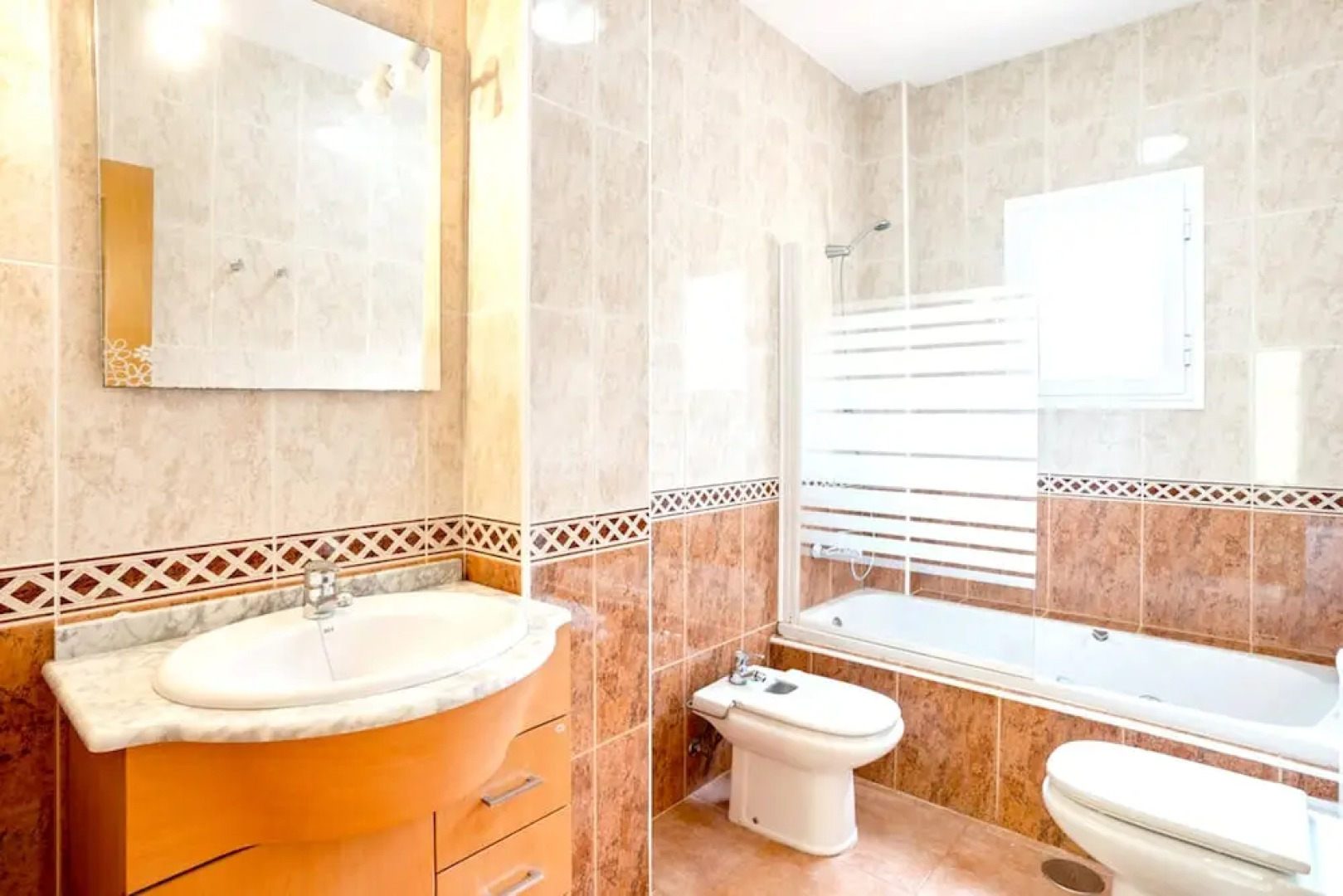 House With 3 Bedrooms in Lepe, With Pool Access, Furnished Garden and