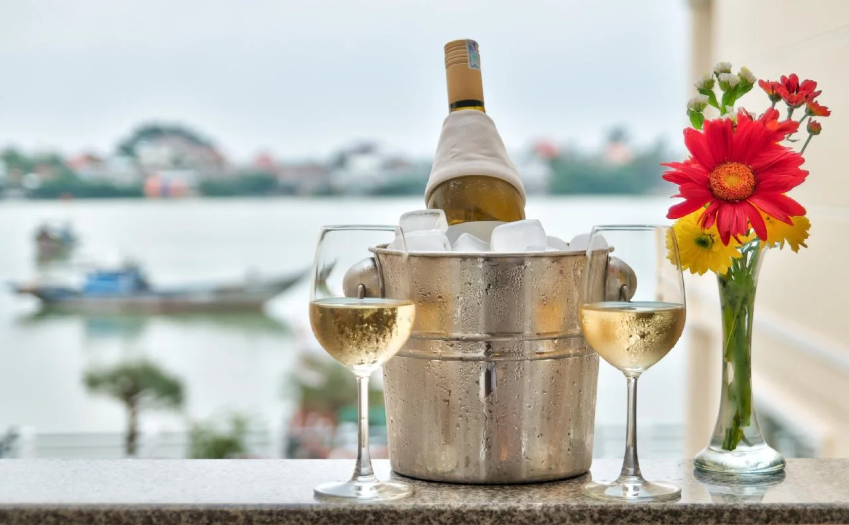 Triple Riverside Villa Hotel Hoian