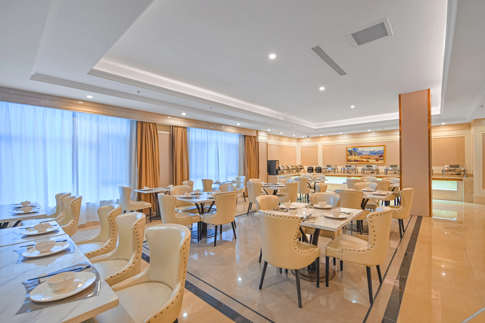 Vienna Hotel (Yecheng Zero Kilometer)