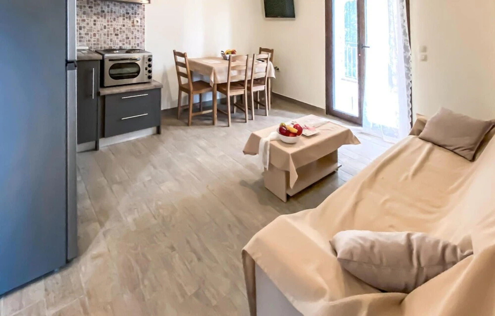 Stunning Apartment in Nafpaktos With Wifi and 2 Bedrooms